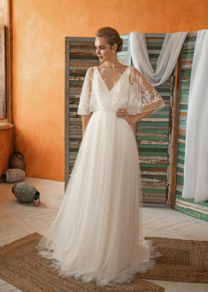 Ivory Lace Tulle Slit Open Back Elegant Wedding Dress